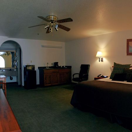 Best Western Colorado River Inn Needles Habitación foto